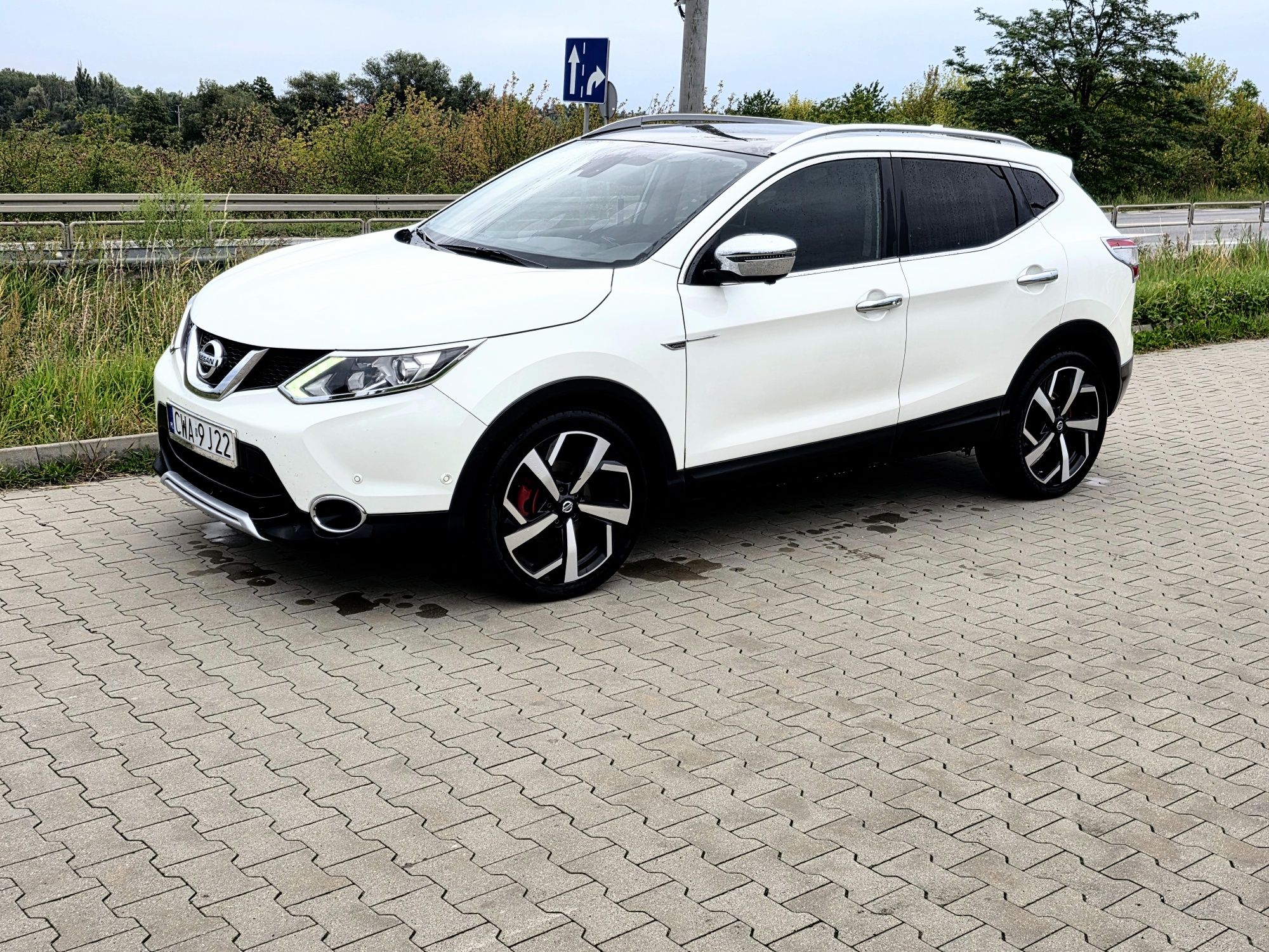 Motoryzacja Nissan Qashgai 1.6dci full opcjia Tekna plus pakiet zima