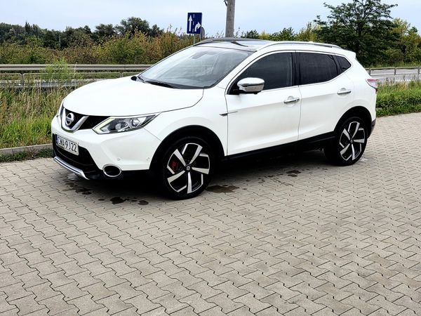 Motoryzacja Nissan Qashgai 1.6dci full opcjia Tekna plus pakiet zima