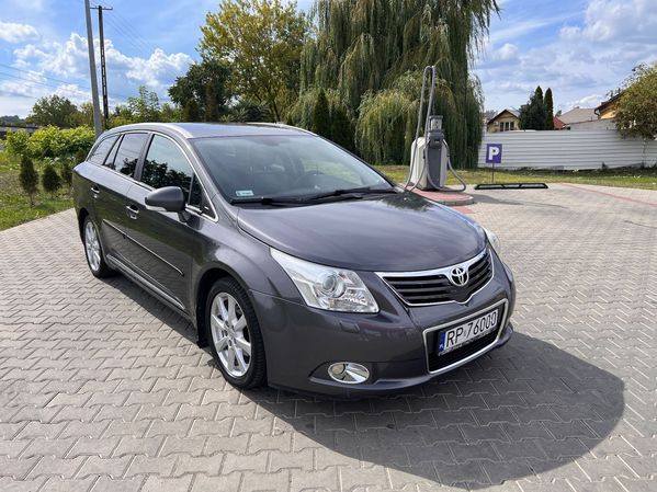 Toyota Avensis Toyota Avensis Wagon 2.0 Diesel MR'09 E5