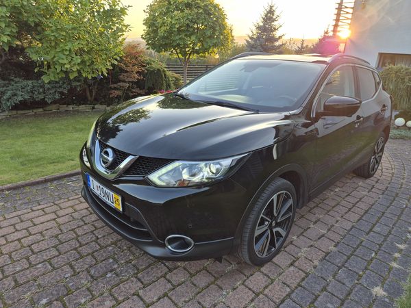 Nissan QASHQAI 1.6 benzyna led navi kamera 360 z Niemiec bezwypadkowy oplacony.
