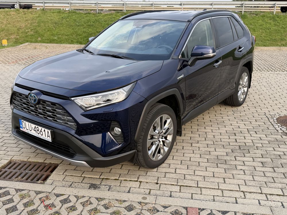 Toyota RAV4 Hybrid 2.5 Executive AWD-i | 222 KM | 2021 | Salon Polska