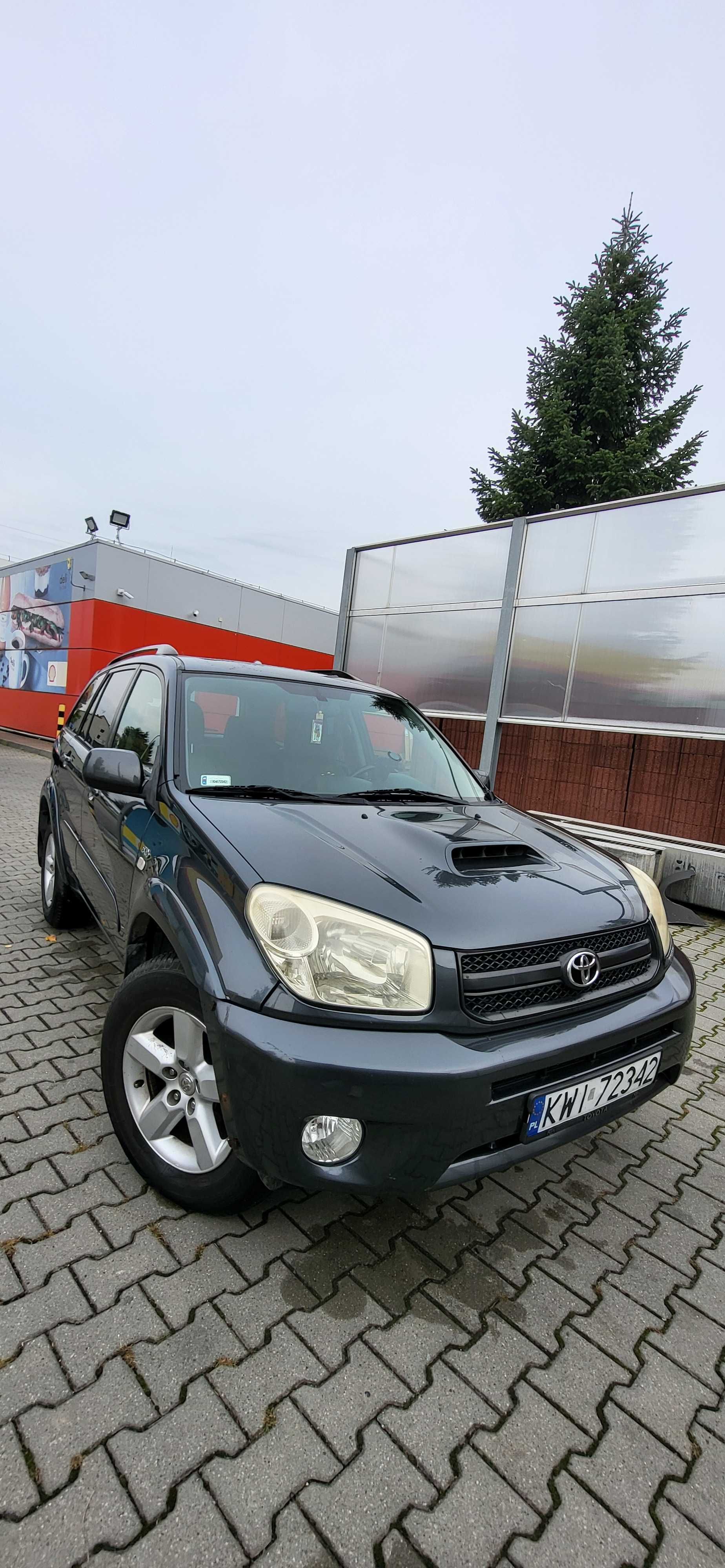 Toyota RAV4 2005 4x4 Diesel • 5-drzwiowa • Manual