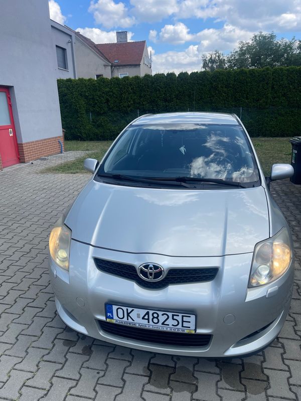 Toyota Auris 2.2 D-4D Diesel 177 KM