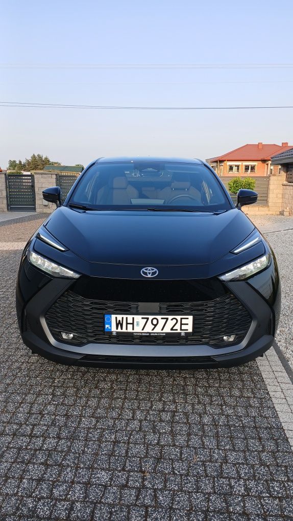LEASING to take over TOYOTA C-HR Style 2025