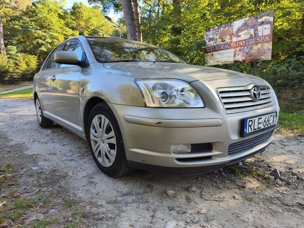 Toyota Avensis mały przebieg 170000!!