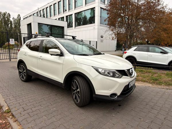 Nissan Qashqai Nissan Qashqai Tekna bogate wyposażenie
