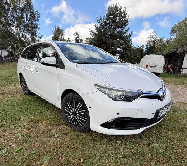 Toyota Auris 1.3 Petrol 2015