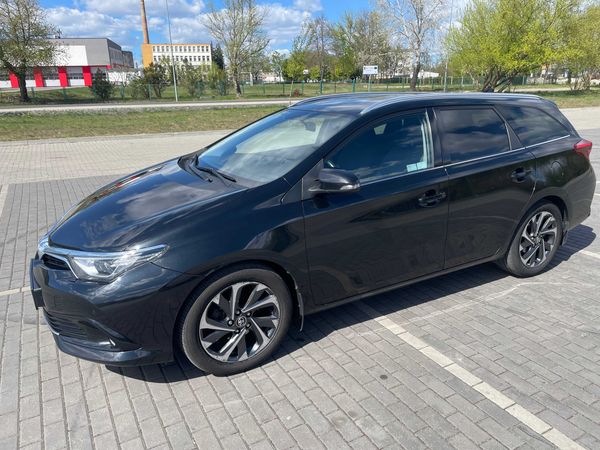 Toyota Auris 1.6 Petrol 2015