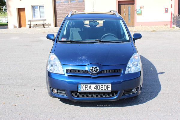 Toyota Corolla Verso 2.2 D-4D 2006