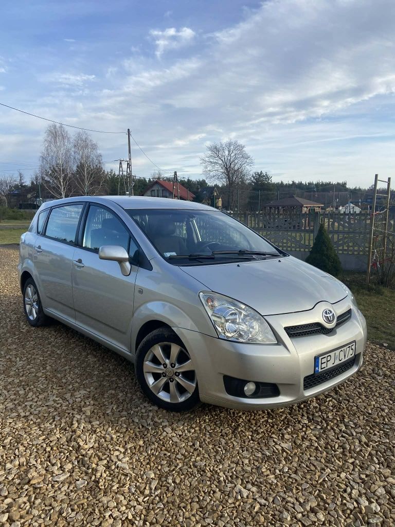Sprzedam .Toyota Corolla Verso
