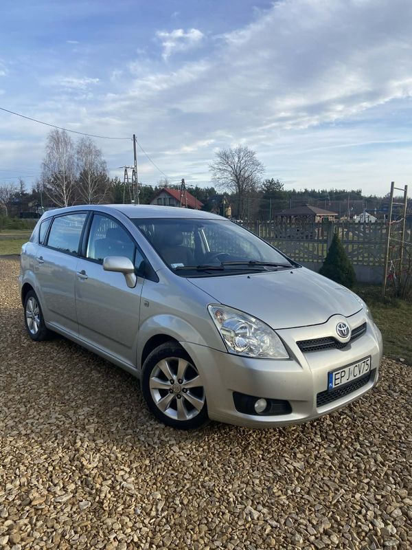 Sprzedam .Toyota Corolla Verso