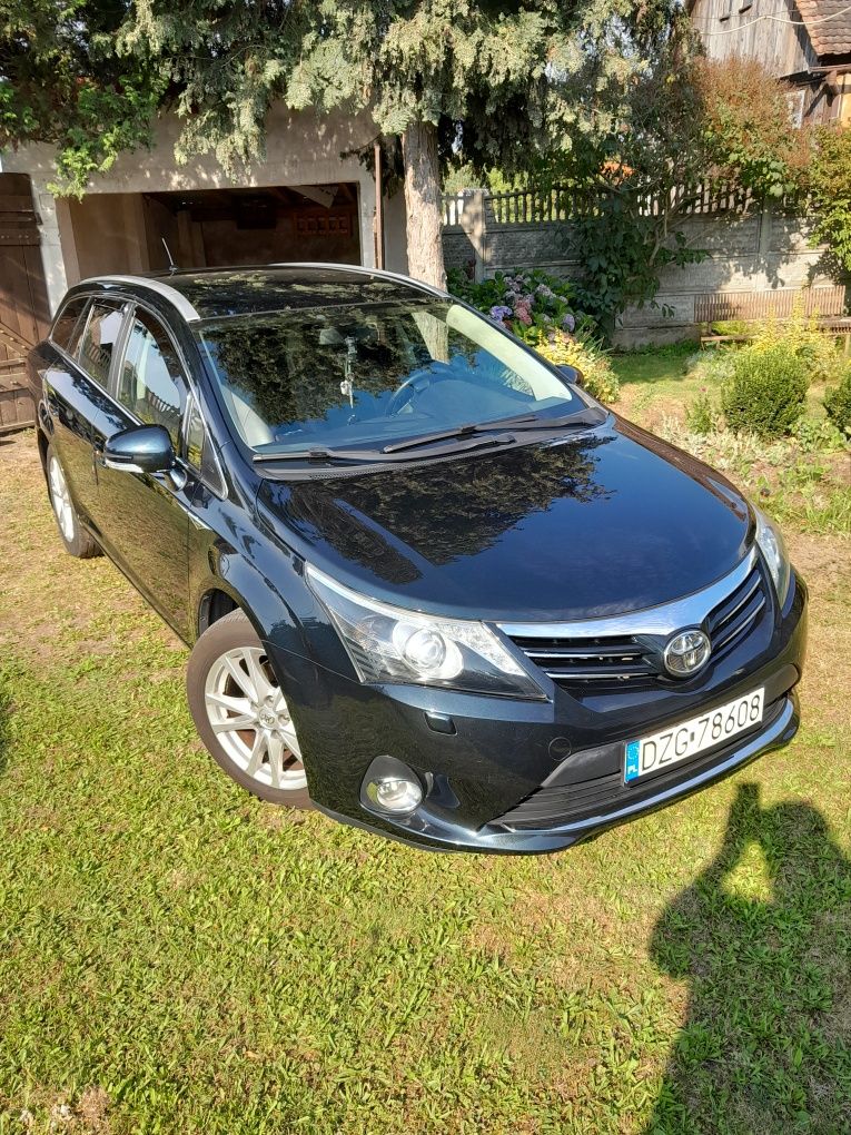 Toyota Avensis T27
