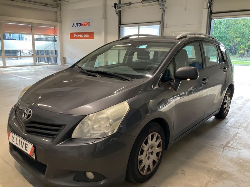 Toyota Verso 2.0 D-4D Basis