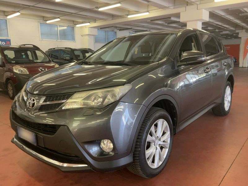 Toyota RAV 4 2.2 D-4D Lounge