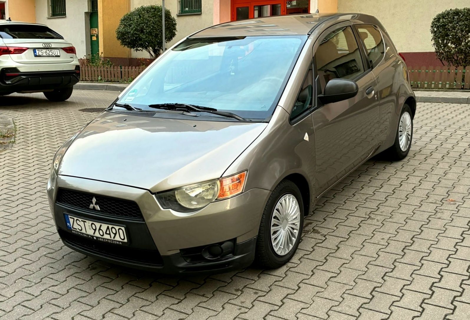 Mitsubishi Colt 1.1 Petrol 2009