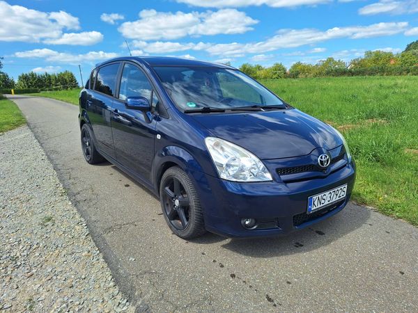 Toyota corolla verso 7-seater