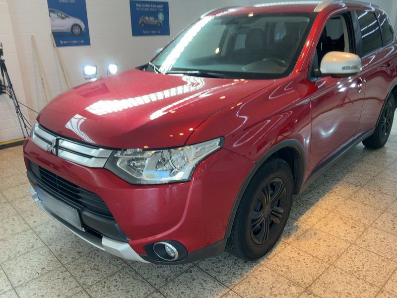 Mitsubishi Outlander 2.2 DI-D Diamant Edition 4WD