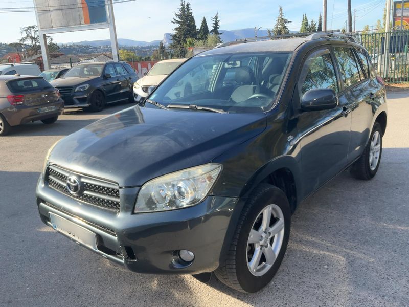 Toyota RAV 4 2.2 D-4D Life
