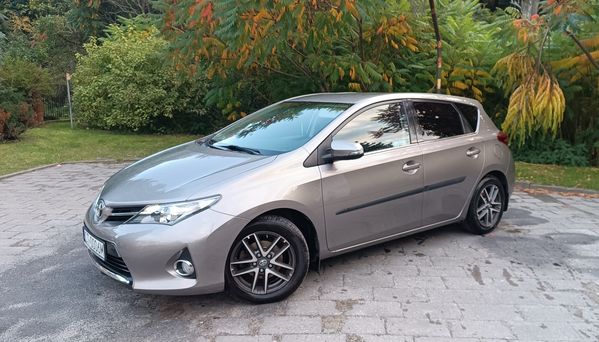 Toyota Auris 1.6 Petrol 2015