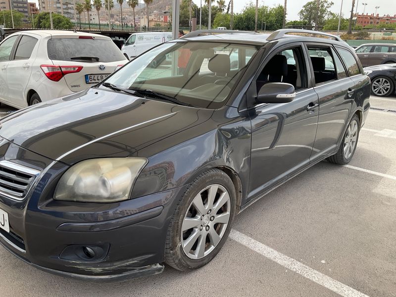 Toyota Avensis 2.2 D-4D Sol