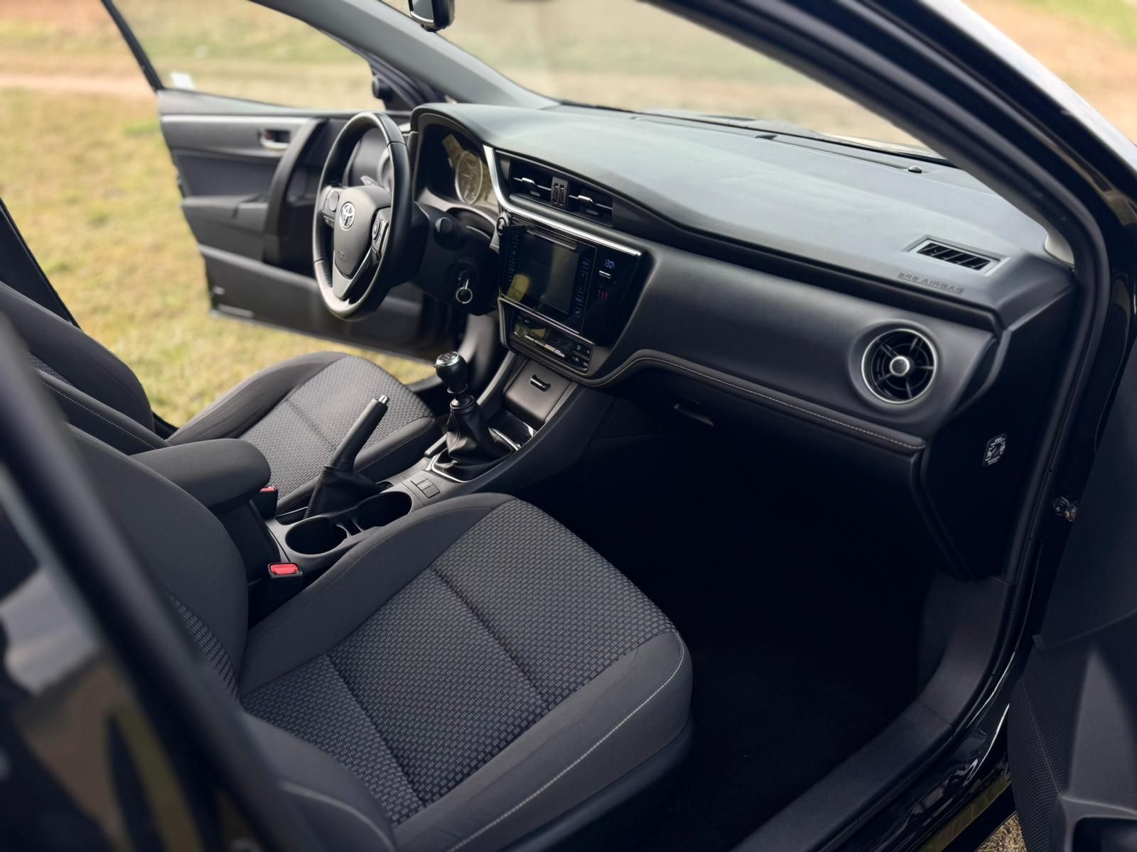 Toyota Corolla 1.6 Petrol 2017