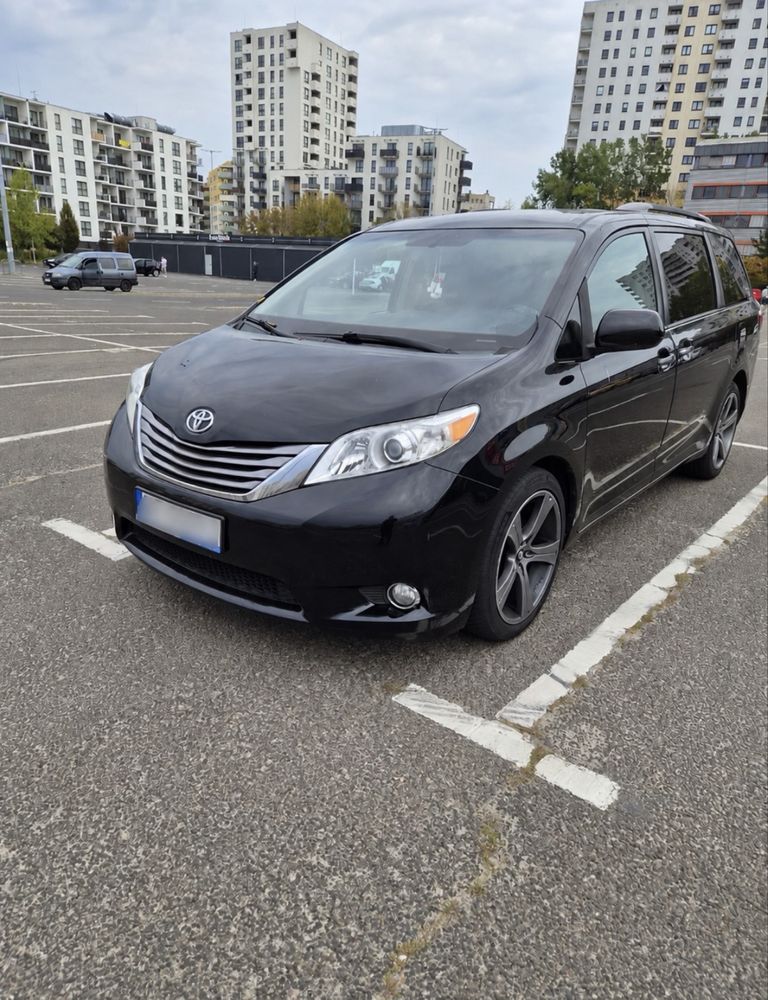 Toyota Sienna 3.5 V6 LPG | 8 OSÓB | 2015 | Skóra