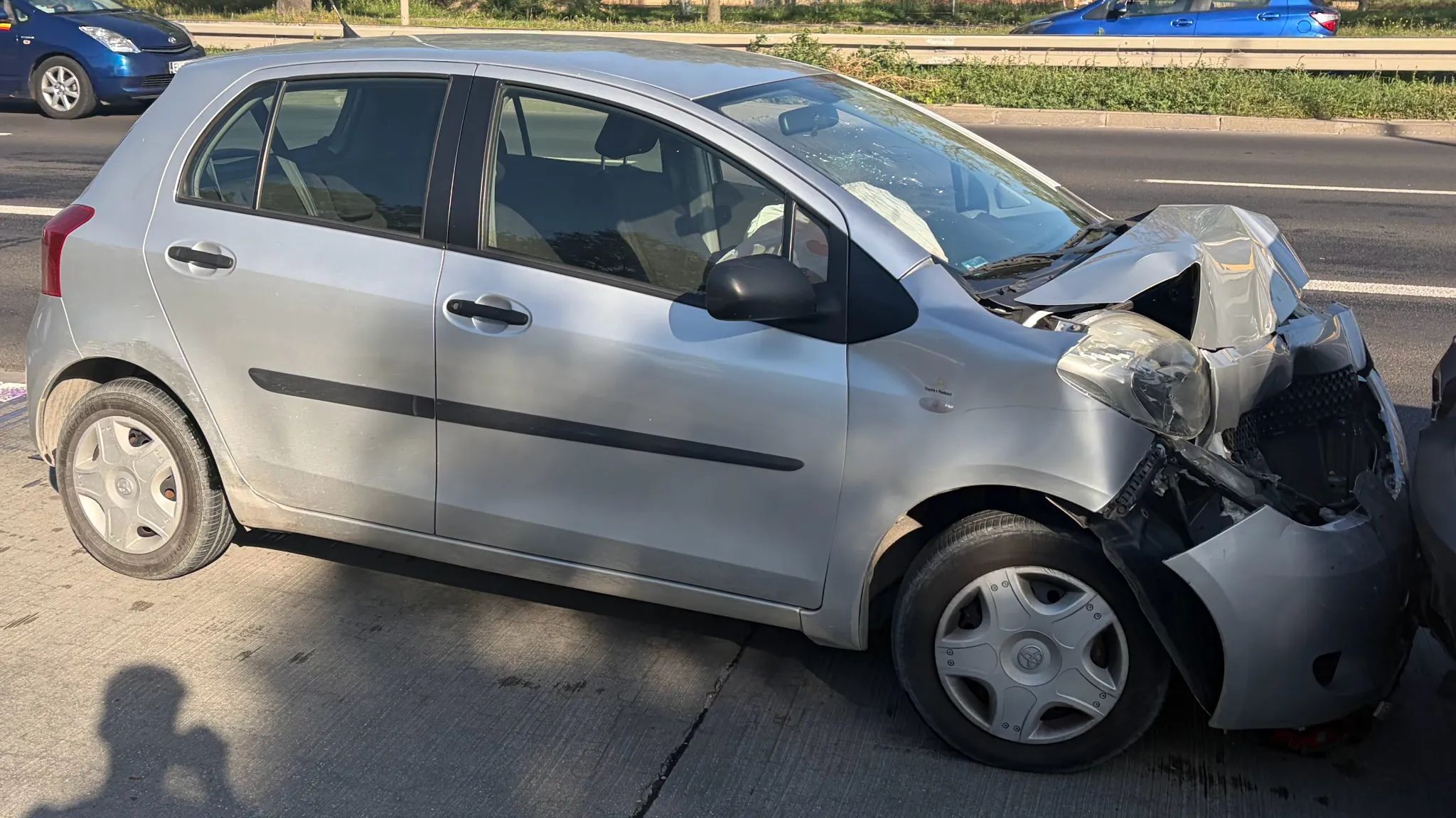 Toyota Yaris Toyota Yaris 1.0 Luna 69KM 2006 - po stłuczce