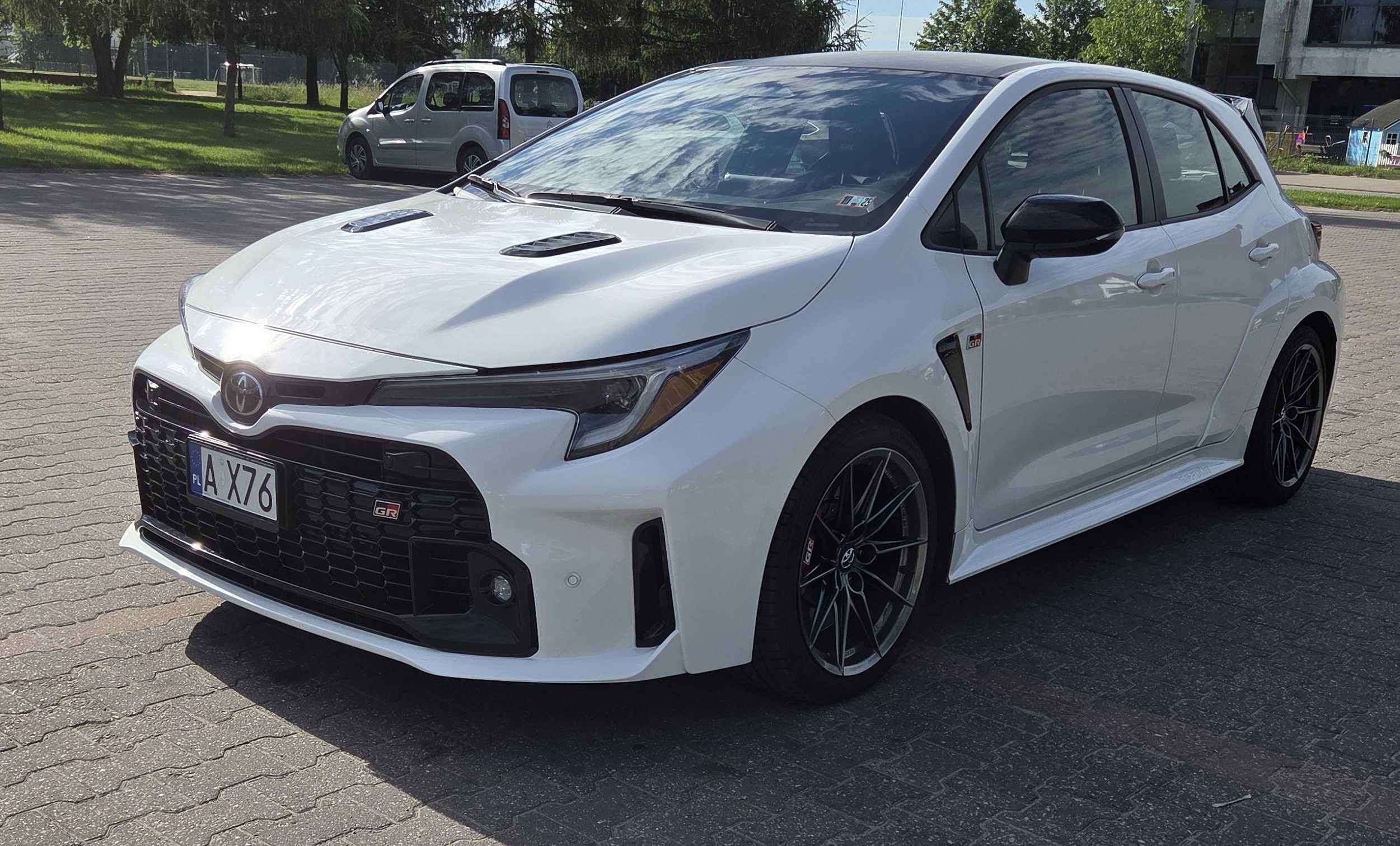 Toyota Corolla 1.6 Petrol 4x4 2024