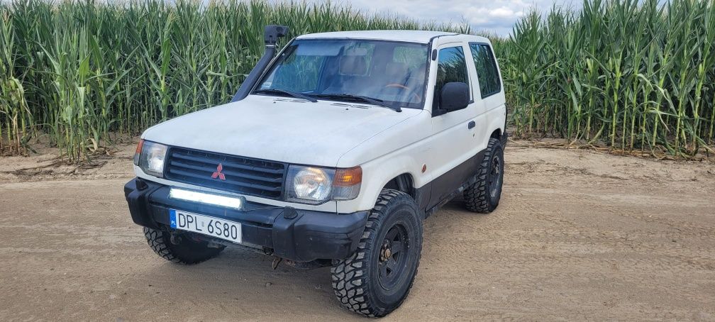 Mitsubishi Pajero 2