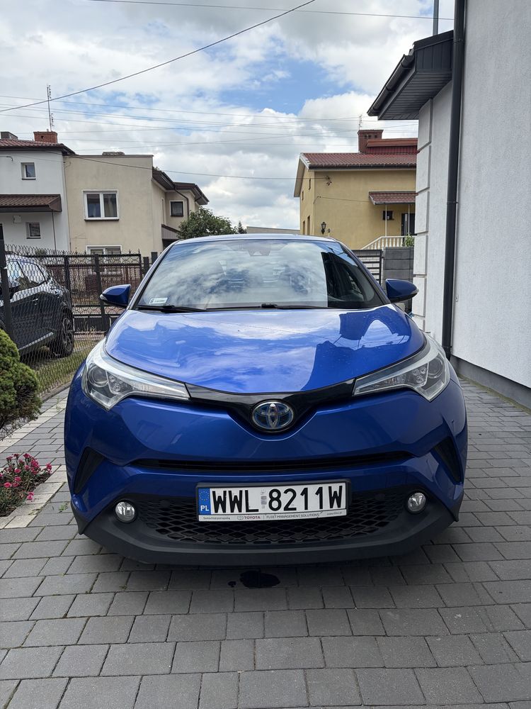 Toyota C-HR (hybrid)