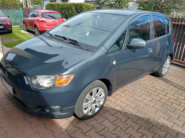 Mitsubishi Colt 1.1 Petrol 2011