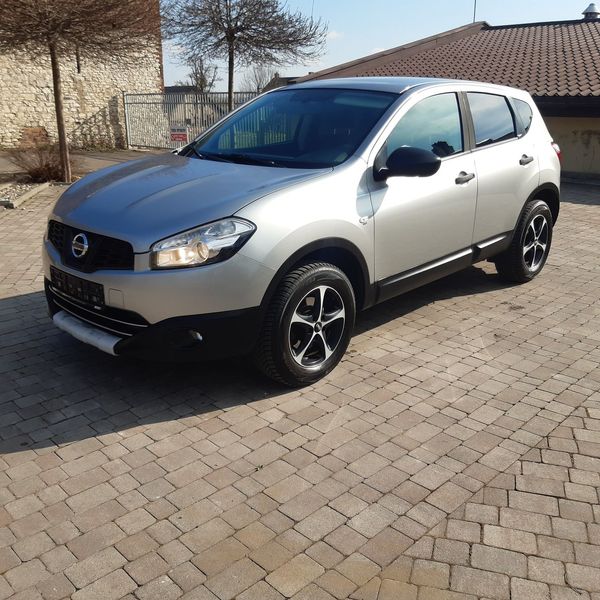 Nissan Qashqai 1.6 Petrol 2013