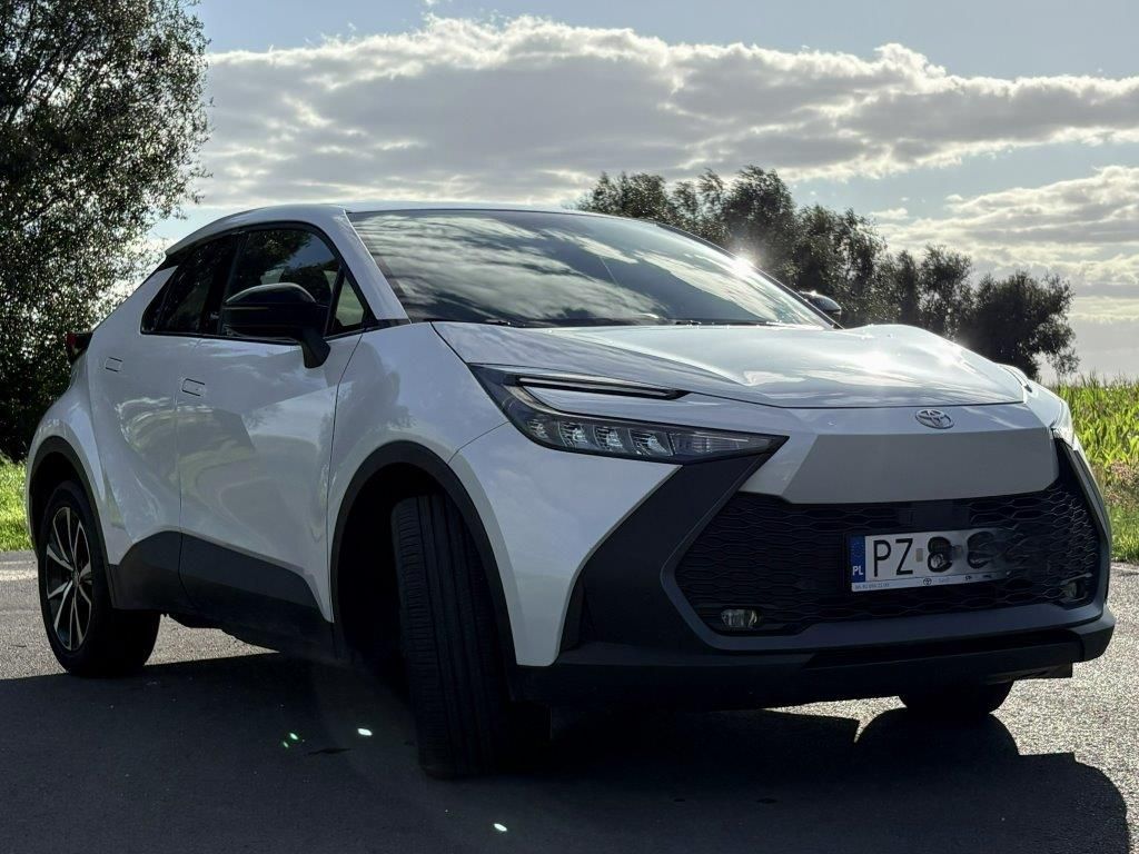 Toyota C-HR Toyota C-HR2.0 Plug-in Hybrid 223 KM Style | 2025 | Bogate wyposażenie