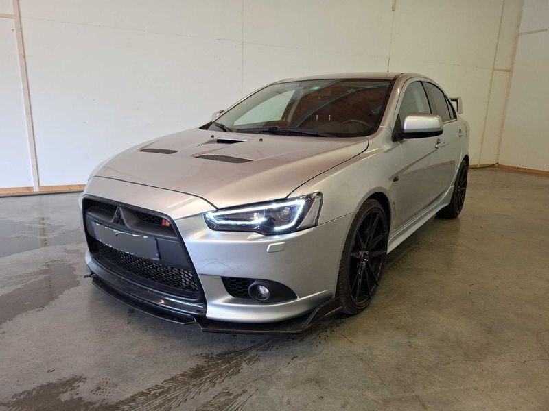Mitsubishi Lancer 1.8 Dohc Invite