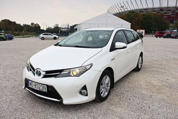 Toyota Auris Toyota Auris Touring Sports 1.8 Hybrid HSD | Salon PL | 160 tys. km