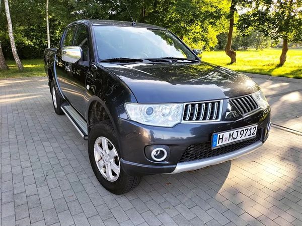 Mitsubishi L200 2,5 136KM # 4X4 # PICK-UP # klima # alu # serwis # super stan!!!