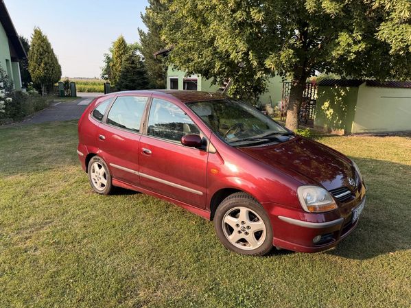 Nissan Almera Tino Nissan Almera Tino 1.8 • 122 tys. km • jedna właścicielka od 2012