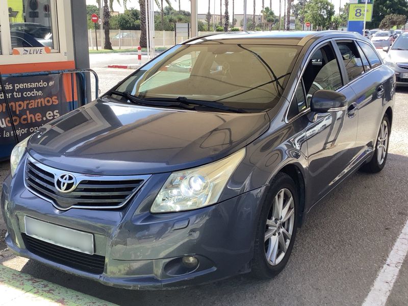 Toyota Avensis 2.0 D-4D Advance