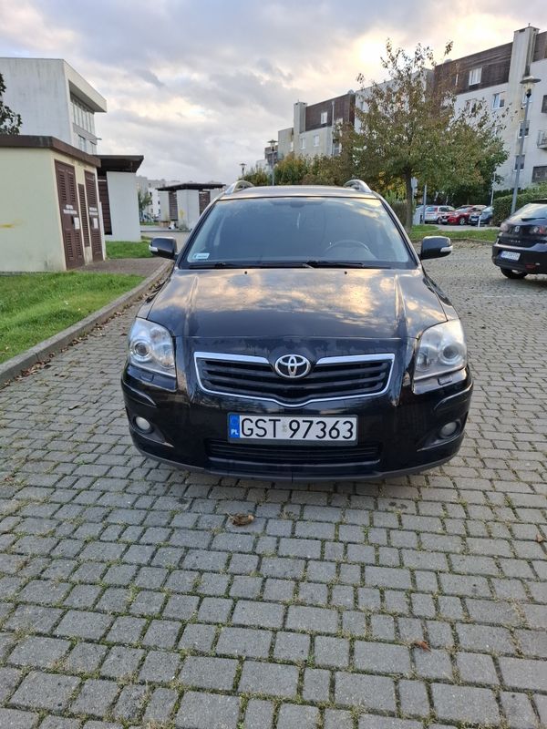 Toyota Avensis 1.8 benzyna-gaz