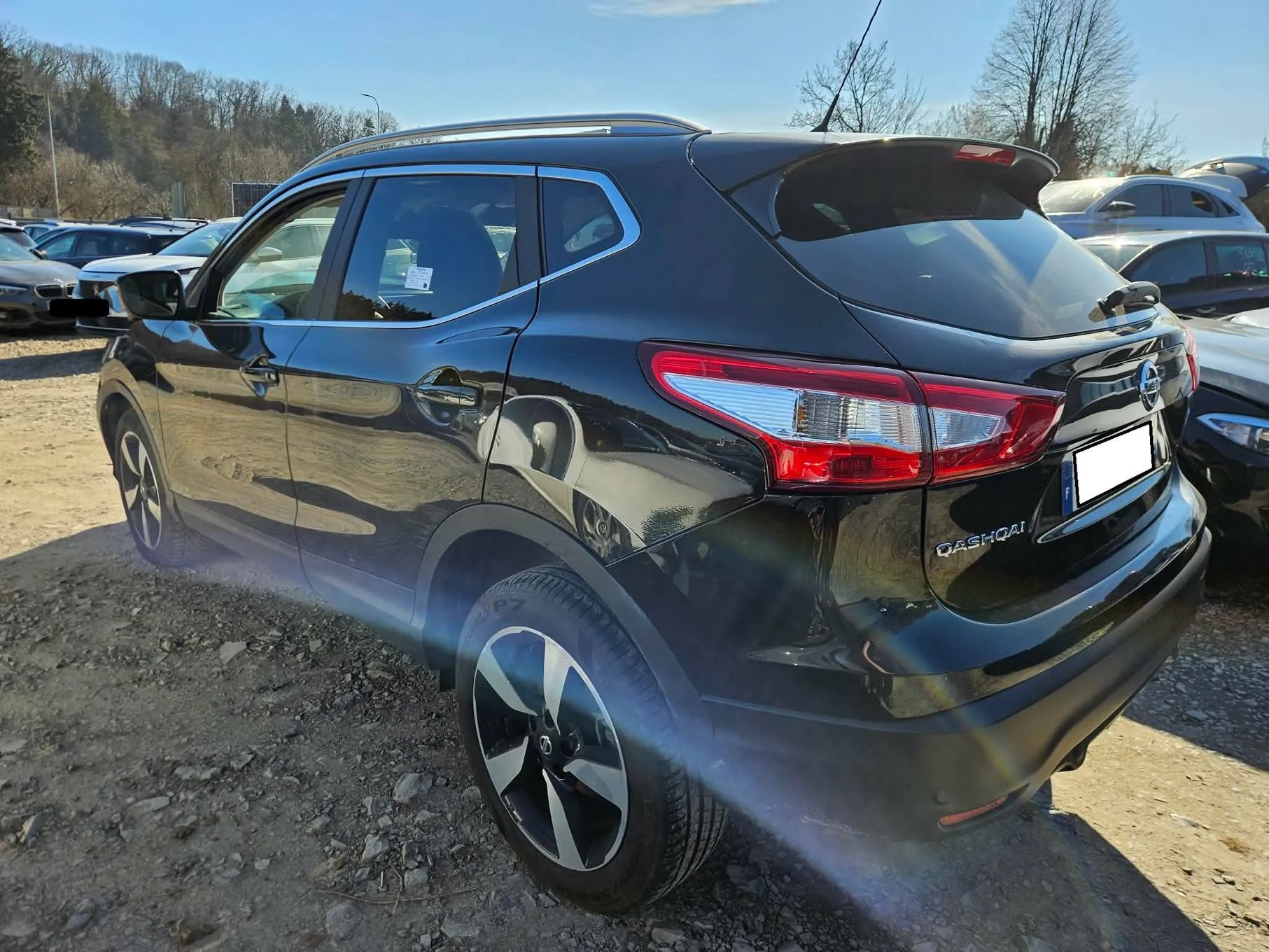 Nissan Qashqai 1.2 benzyna 2017 rok automat , kamery 360 panorama
