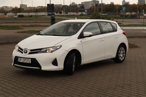 Toyota Auris 1.3 Petrol 2013