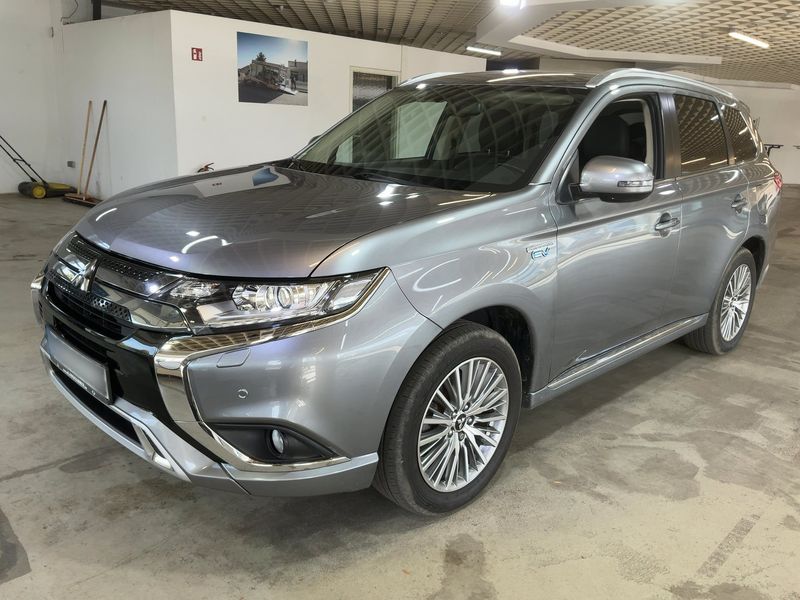 Mitsubishi Outlander 2.4 Phev 4WD