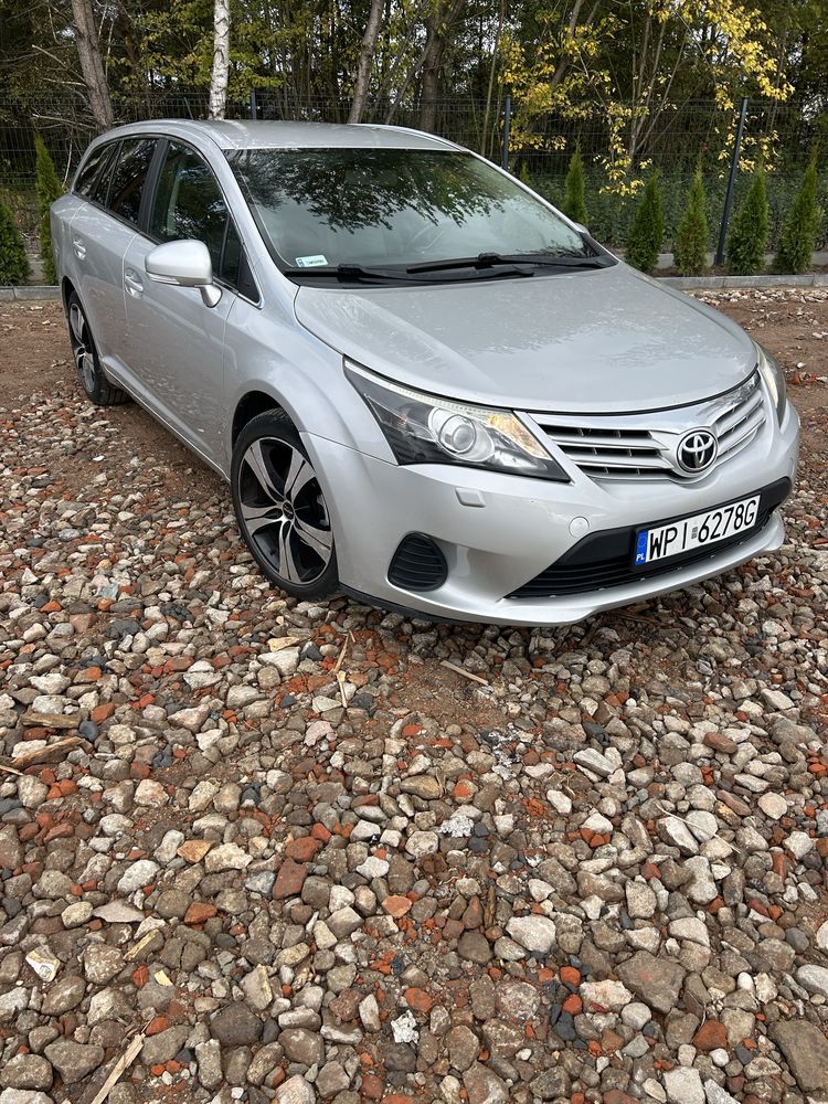 Toyota Avensis 2.0 D-4D 2015