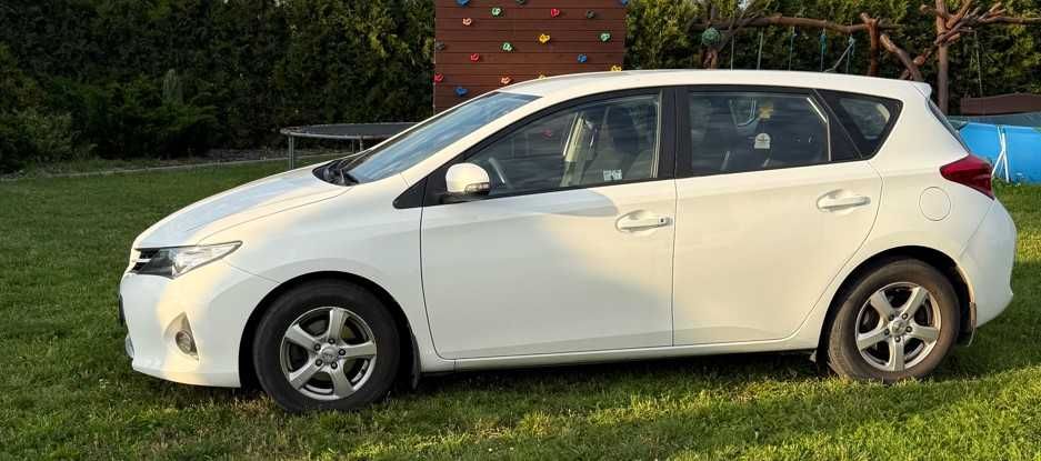 Toyota Auris 1,4 D4D 2015r