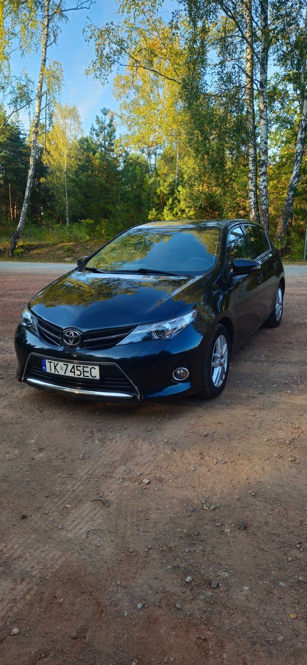 TOYOTA AURIS 1.6 Valvematic Edition