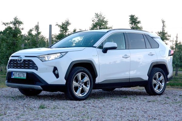 Toyota RAV-4 2.5 Hybrid 4x4 2019