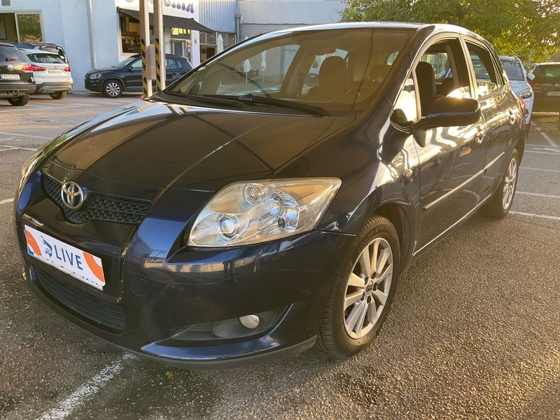 Toyota Auris 2.0 D-4D Sol