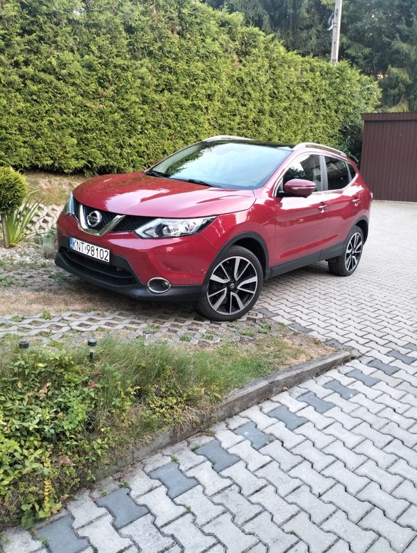 Nissan Qashqai 4x4 1.6dci 138tys km Tekna ,Led,360',Panorama , Key less, hak.