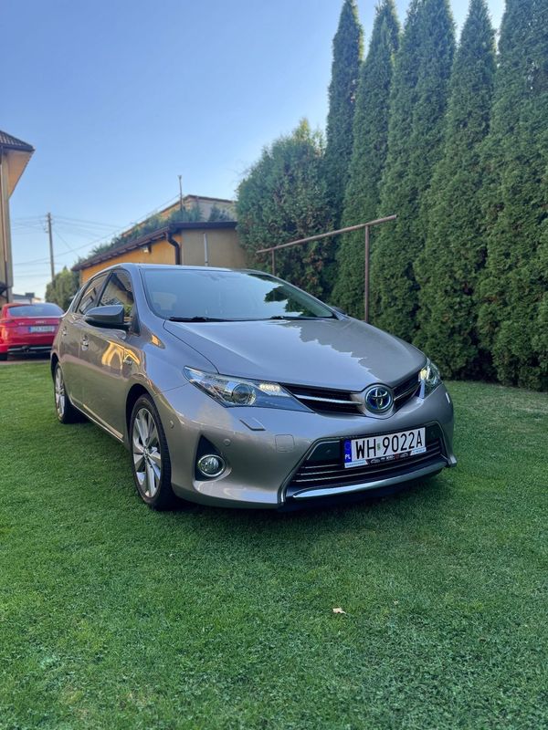 Toyota Auris 1,8 Hybrid*Prestige*Niski przebieg*Nawigacja*Kamera Cofania*Xenon*