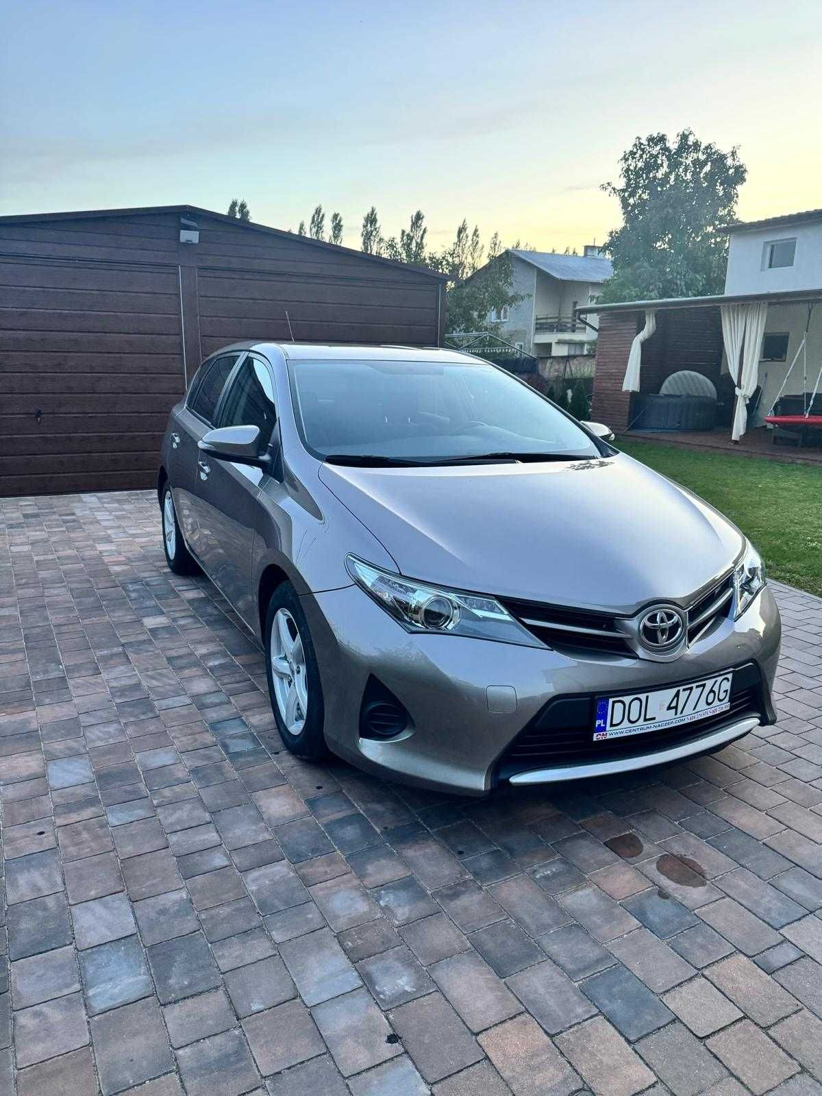 Toyota Auris 1.33 VVT Benzyna